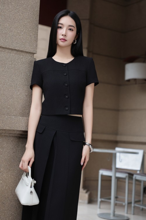 Sixdo Black Woven Loose Skirt